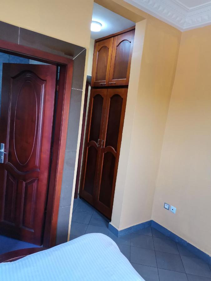 Residence Hoteliere Mb-202 C Duala Zewnętrze zdjęcie